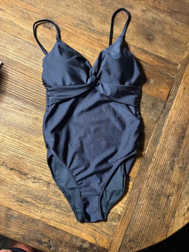 Elegant blå baddräkt