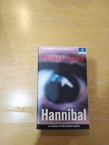 Hannibal av Thomas Harris, bok, pocket. Very Good+