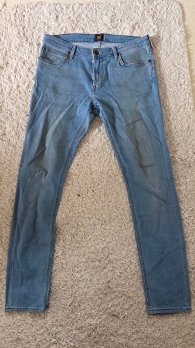 Lee blåa jeans, storlek W33 L32