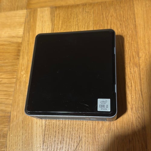 Intel NUC BXNUC10iFNK – Mini-PC med 16GB RAM, 256GB SSD & Windows 11