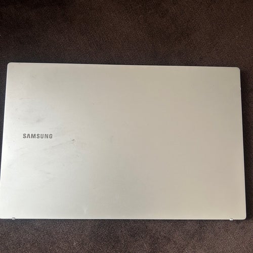 Samsung Galaxy Book Intel Core i5 Iris Xe Graphics