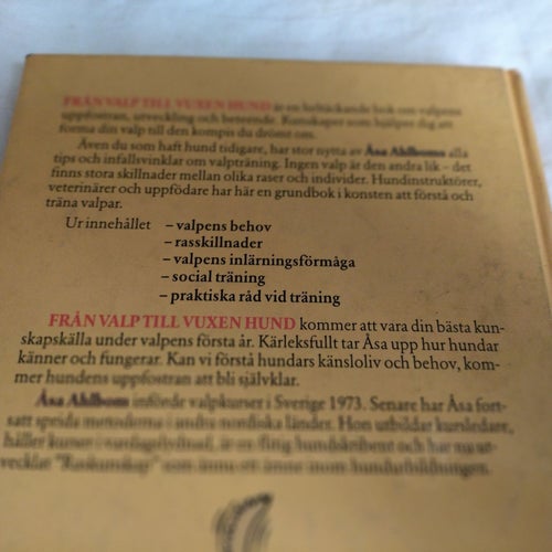 Från valp till vuxen hund av Åsa Ahlbom, 2000