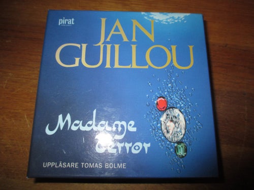 CD- bok, Tomas Bolme läser Madame Terror av Jan Guillou, Ljudbok