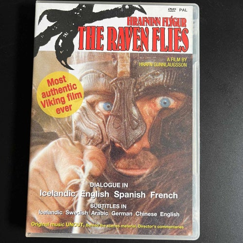 THE RAVEN FLIES. DVD ÄVENTYR. SVENSK TEXT
