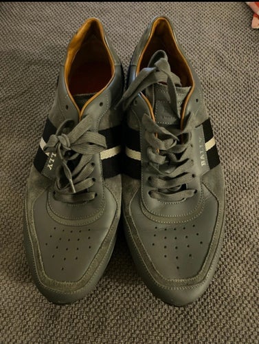 Bally sneakers i grå, storlek 8E