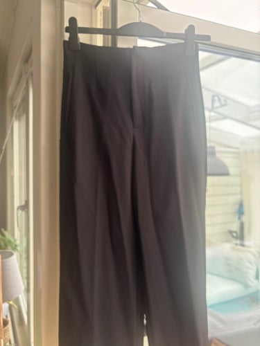 Svarta culottebyxor från Zara storlek S