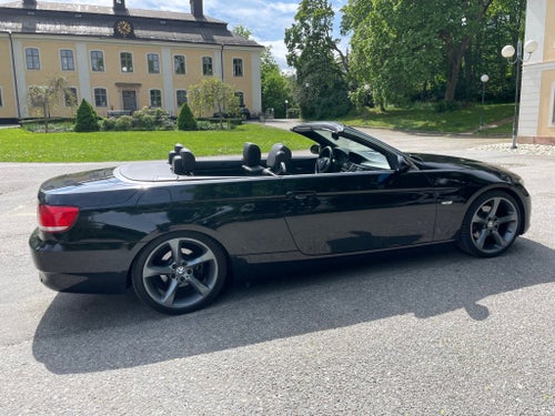 BMW 325i Convertible