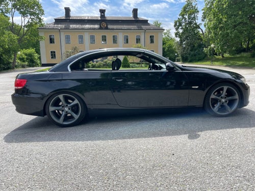 BMW 325i Convertible