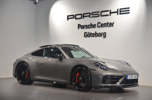 Porsche 911 Carrera GTS