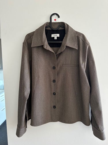 COS brun skjortjacka stl 40