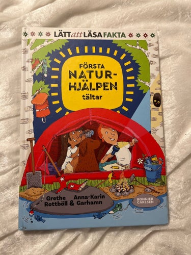 Första Naturhjälpen tältar av Grethe Rottböll & Anna-Karin Garhamn