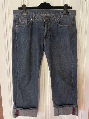 Peak Performance jeans storlek 32