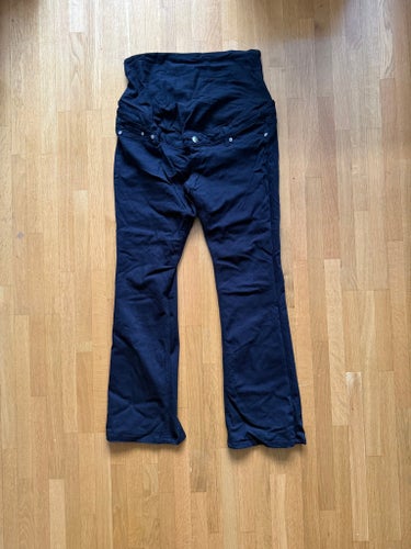 H&m Mama svart byxor, storlek 42