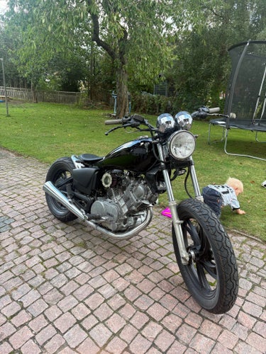 Yamaha XV750