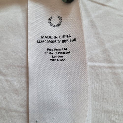 Fred Perry grön pikétröja, storlek M