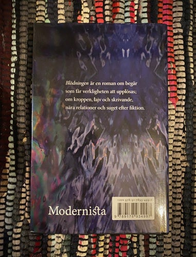 Lyra Koli "Blödningen" (2020) (Nyskick) (Modernista)