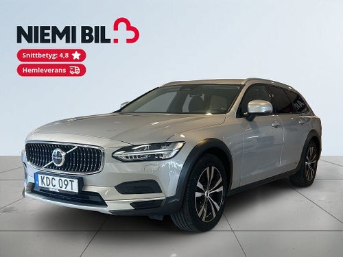 Volvo V90 Cross Country B4 AWD Momentum MOMS Dragkrok Bkamera Navi S&V-däck