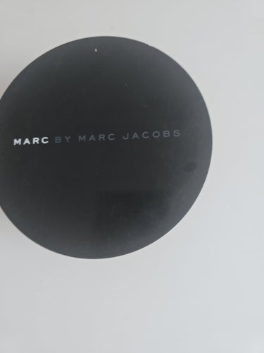 Marc by Marc Jacobs Damklocka i Guld med Strass