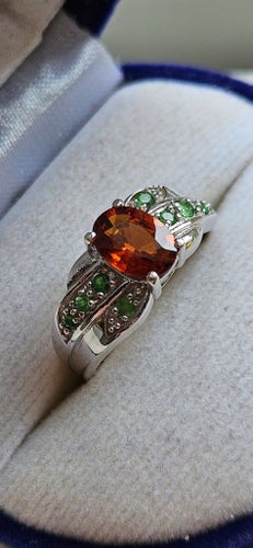 Silverring 925 Med Naturlig spessartit Granat Smaragder