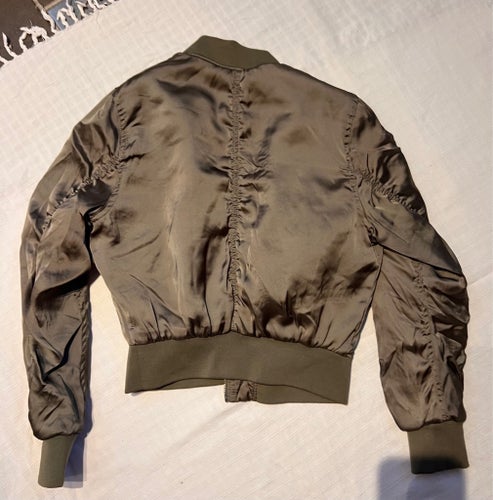 H&M grön jacka, storlek 38