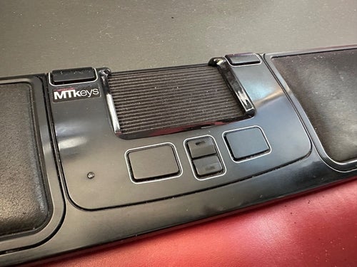 MouseTrapper Advance 2.0 med MTKeys musmatta med utvikbart tangentbordsunderlägg