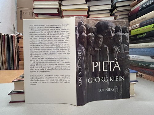 Pieta av George Klein. Bok. Very Fine plus