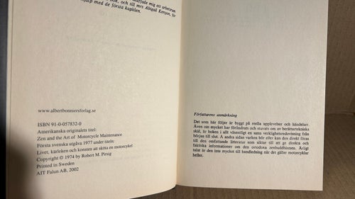 Zen och konsten att sköta en motorcykel av Robert M. Pirsig, Very Good plus