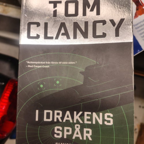 I DRAKENS SPÅR - Tom Clancy