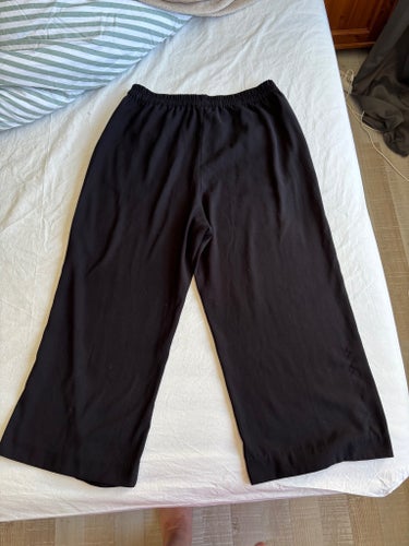 Lindex svarta byxor, storlek EUR 44