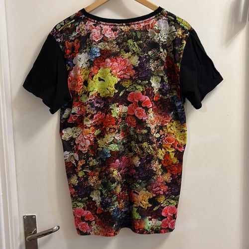 Flerfärgad blommig t-shirt Large