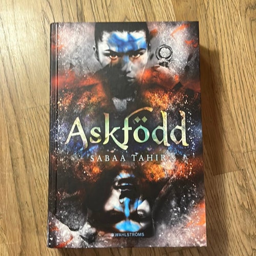 Askfödd - Sabaa Tahir