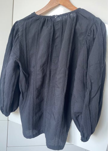 Carin Wester svart oversized blus, storlek 34