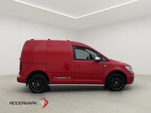 Volkswagen Caddy R 4M Värmare PDC Dragkrok Skinn CARPLAY