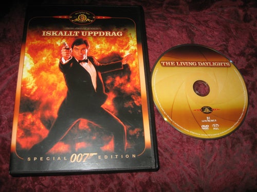 ISKALLT UPPDRAG (TIMOTHY DALTON,MARYAM D'ABO,ANDREAS WISNIEWSKI) DVD