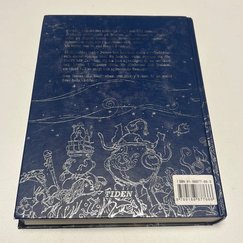 Bok: Harry Potter och De Vises Sten av J.K. Rowling, (1997)