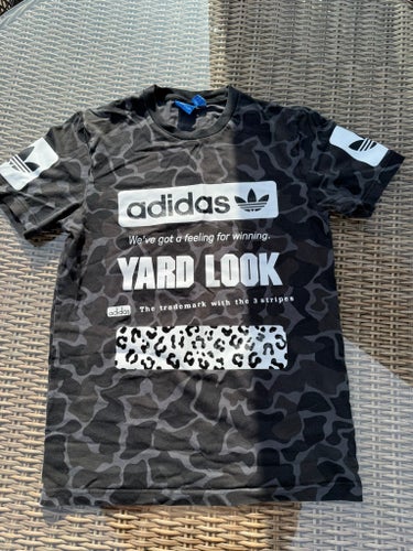 Adidas svart t-shirt, storlek S