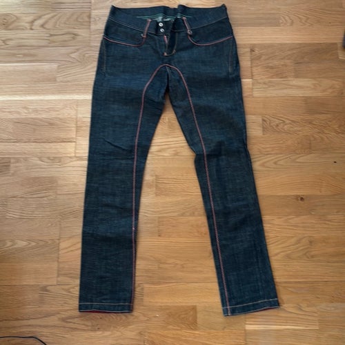 Ijin Material blåa jeans, storlek 29