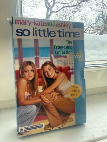 Mary-Kate and Ashley Olsen So Little Time: The Friendship Collection