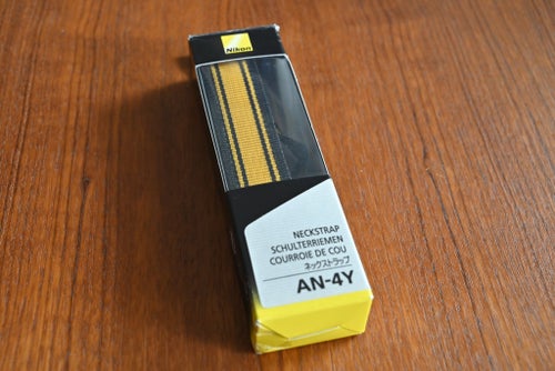Nikon AN-4Y kamerarem i nyskick