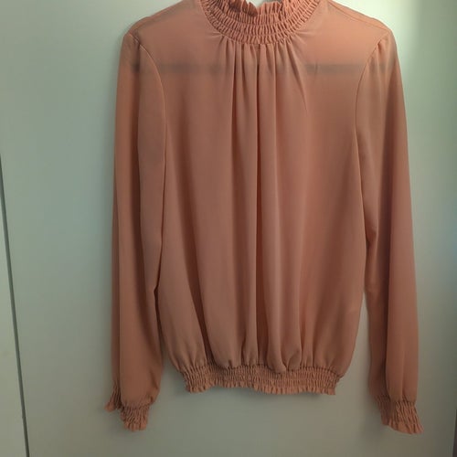 Persikofärgad blus
