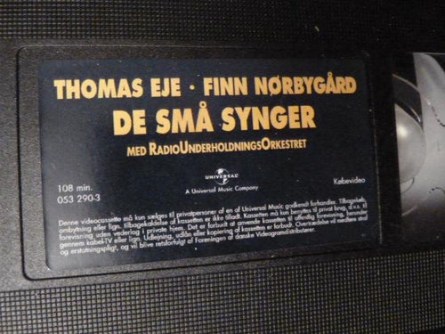 DE SMÅ SYNGER, VHS, FILM, 108 MIN.