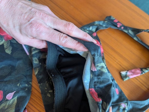 Miss Janna Bikini, Svart med blommigt mönster, Strl 36