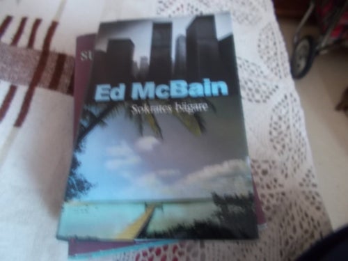 EN INBUNDEN BOK ED MCBAIN SOKRATES BÄGARE