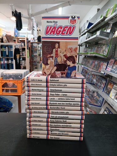 DISNEYS BOKKLUBB BÖCKER 16 STYCKEN