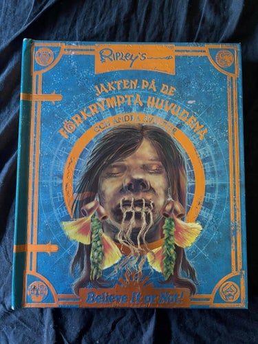BOK Ripley´s Jakten På De Förkrympta Huvudena Och Andra Äventyr