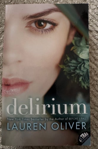 Delirium - Lauren Oliver - mass paperback