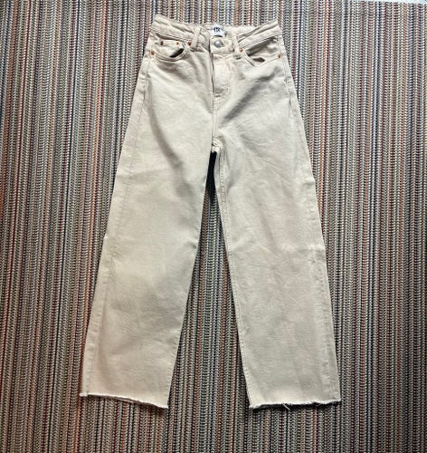 157 beige jeans byxor, storlek XS