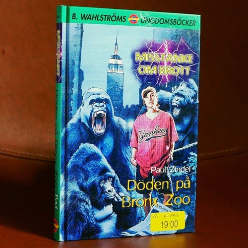 Döden på Bronx Zoo . Paul Zindel . Wahlströms Ungdomsböcker nr 3115