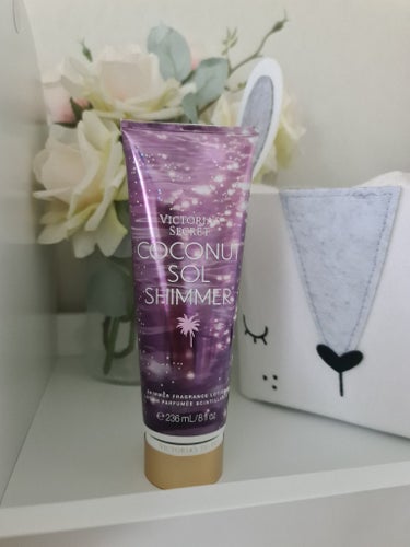 Victoria's Secret Coconut Sol Shimmer Fragrance Lotion