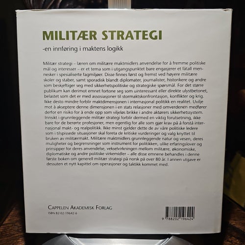 Militär strategi av Sverre Diesen, på norska 1998